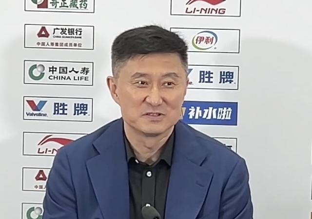 华体会体育-是否感到遗憾？杜锋：拿不了冠军就遗憾么，我们有11个总冠军
